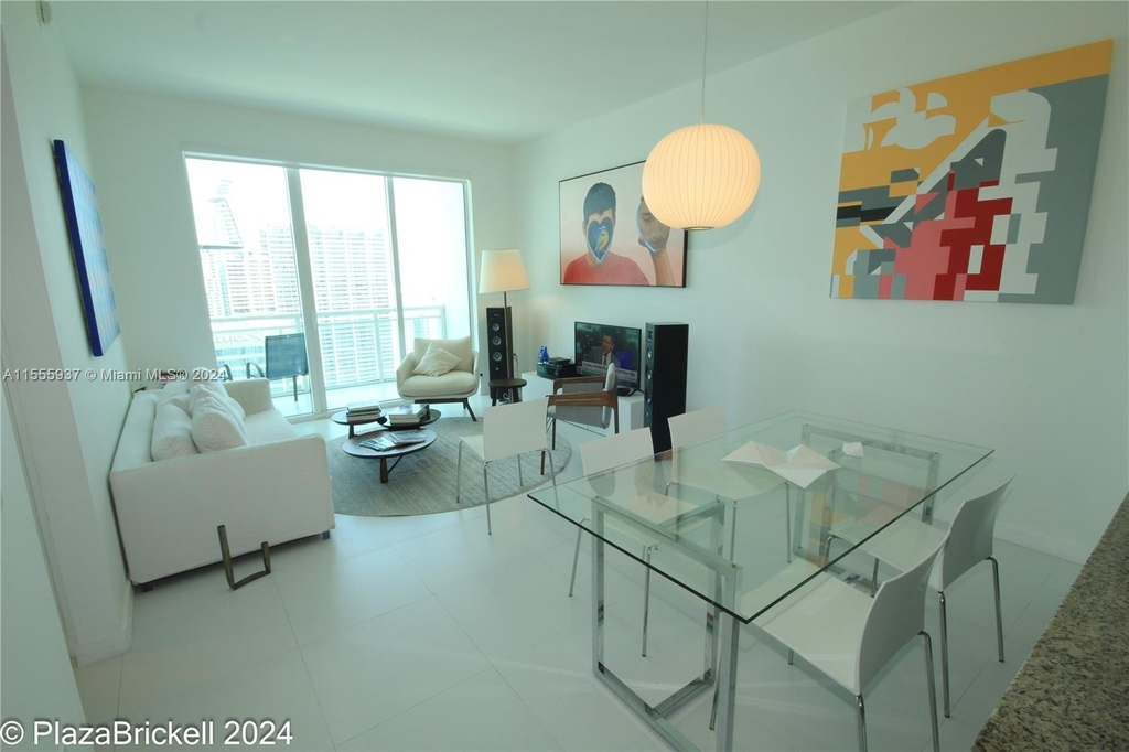 950 Brickell Bay Dr - Photo 3