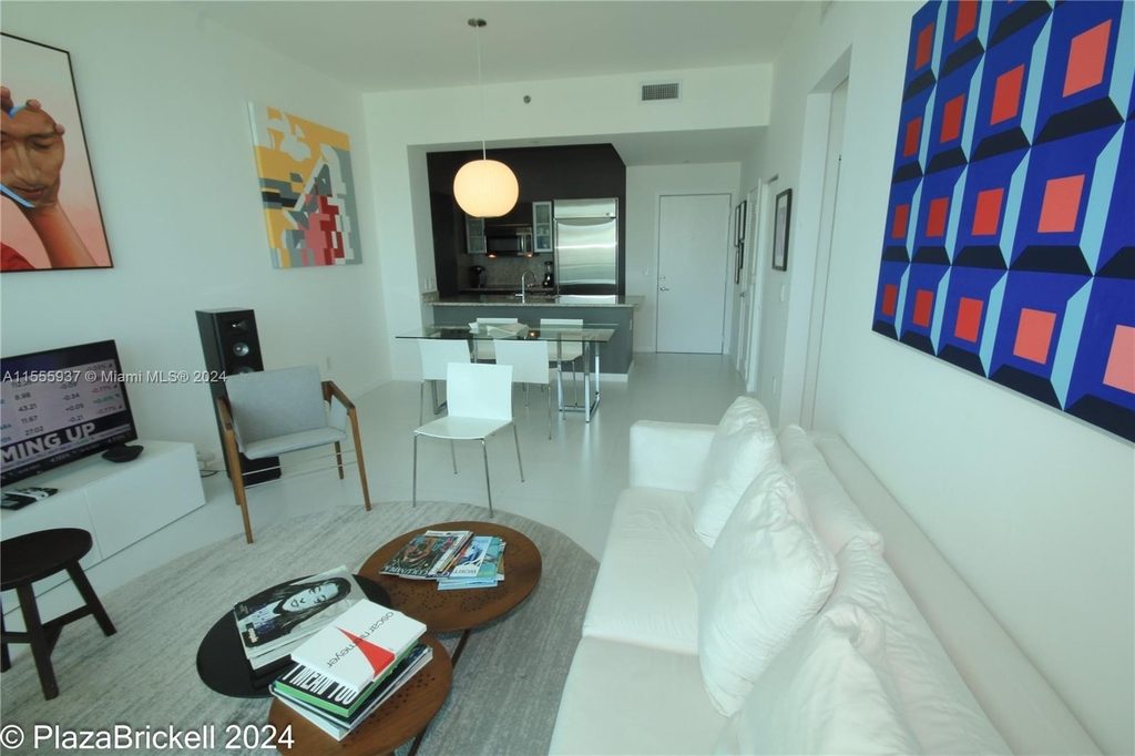 950 Brickell Bay Dr - Photo 6