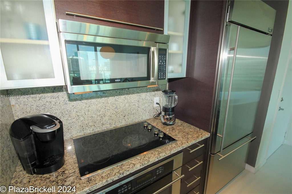 950 Brickell Bay Dr - Photo 17