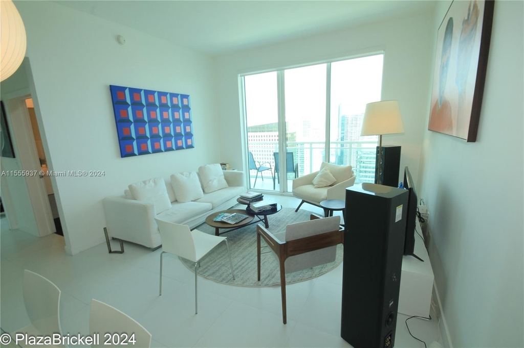 950 Brickell Bay Dr - Photo 9