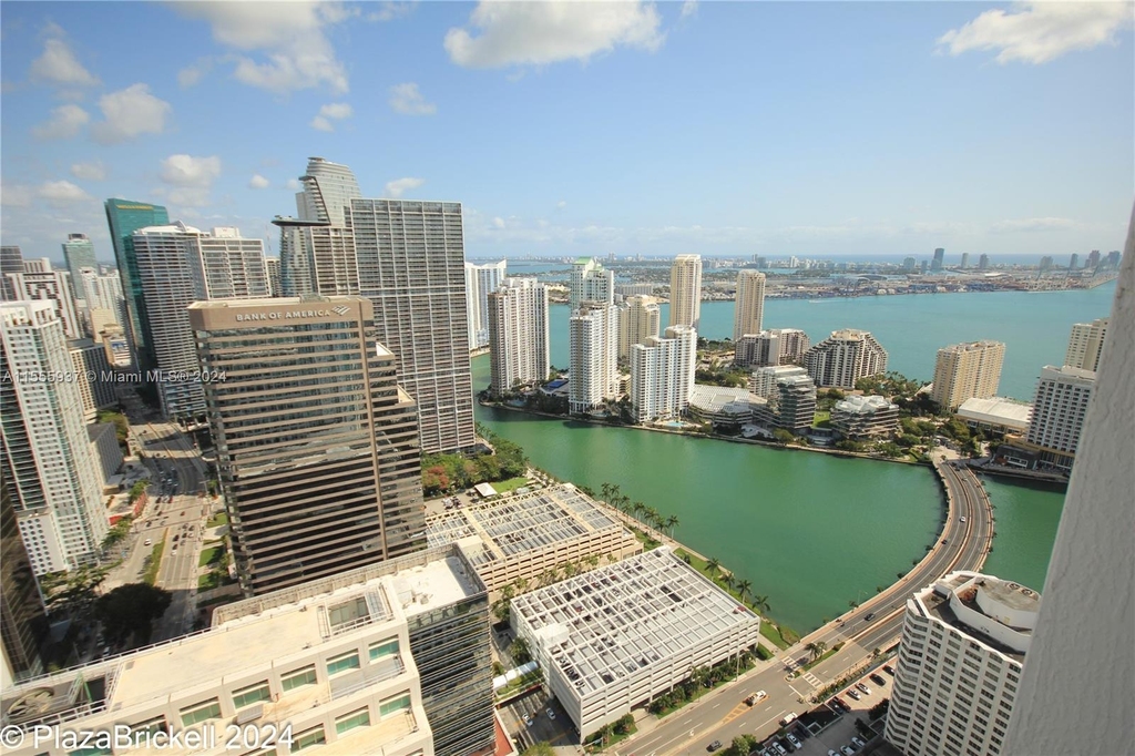 950 Brickell Bay Dr - Photo 23