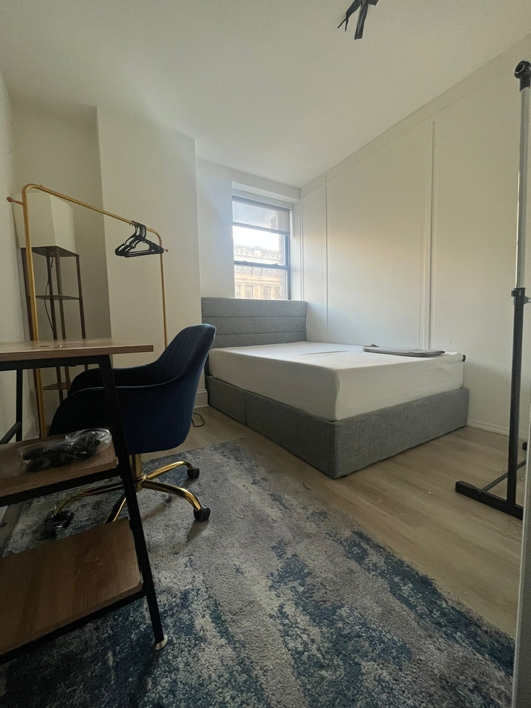 50 West 34th Street - Photo 0