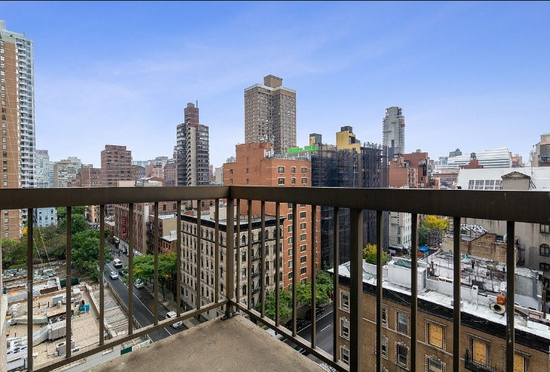 184 Lexington Avenue - Photo 4