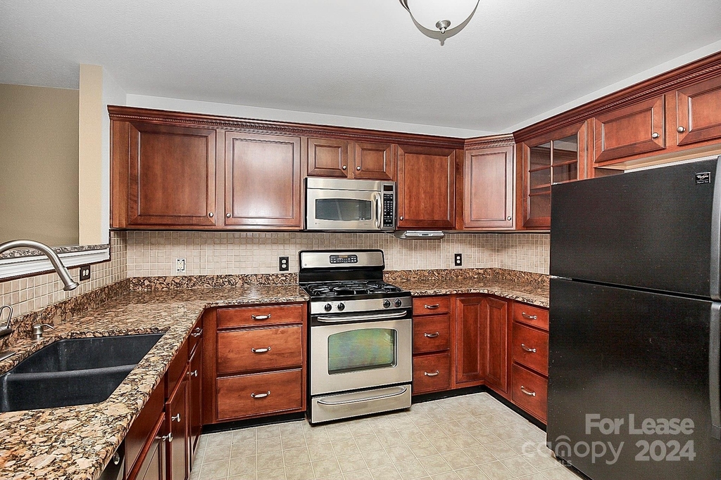 6446 Matlea Court - Photo 4