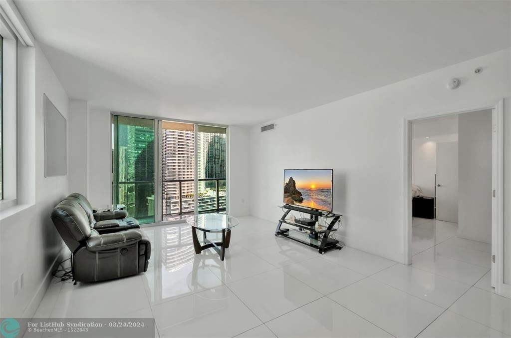 500 Brickell Ave - Photo 2