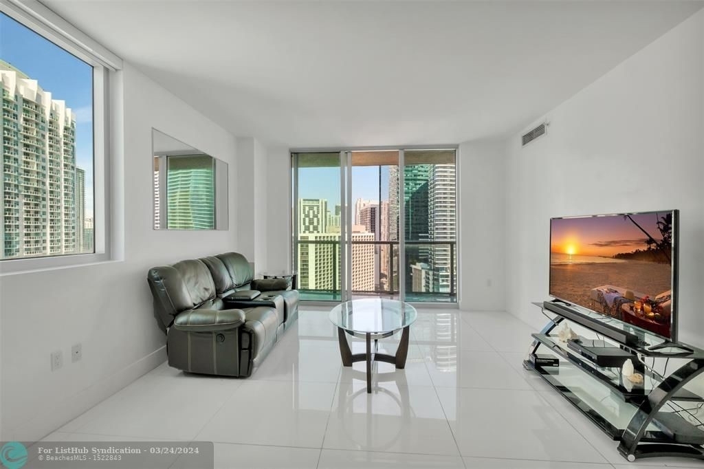 500 Brickell Ave - Photo 22