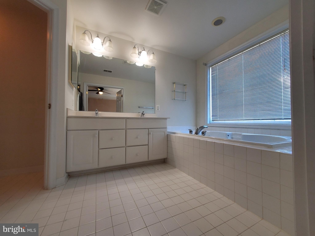 13991 Tanners House Way - Photo 10