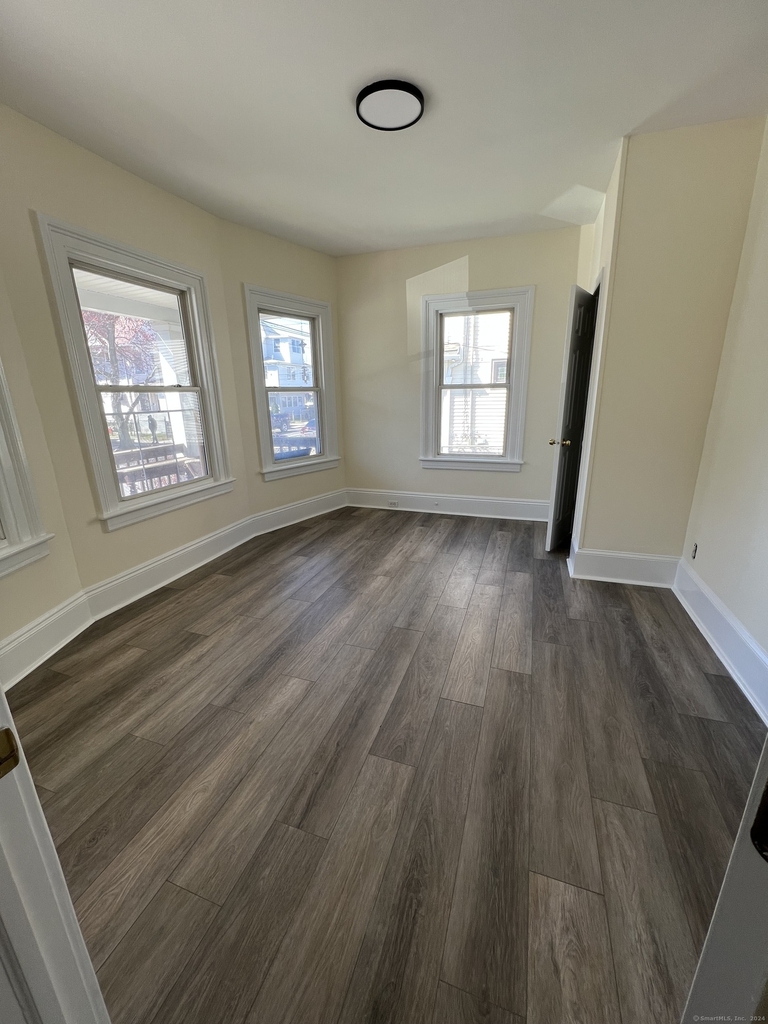 190 Whitney Avenue - Photo 3