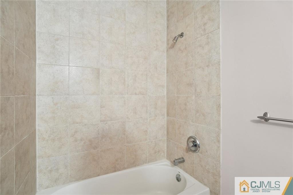 83 Monroe Street - Photo 11