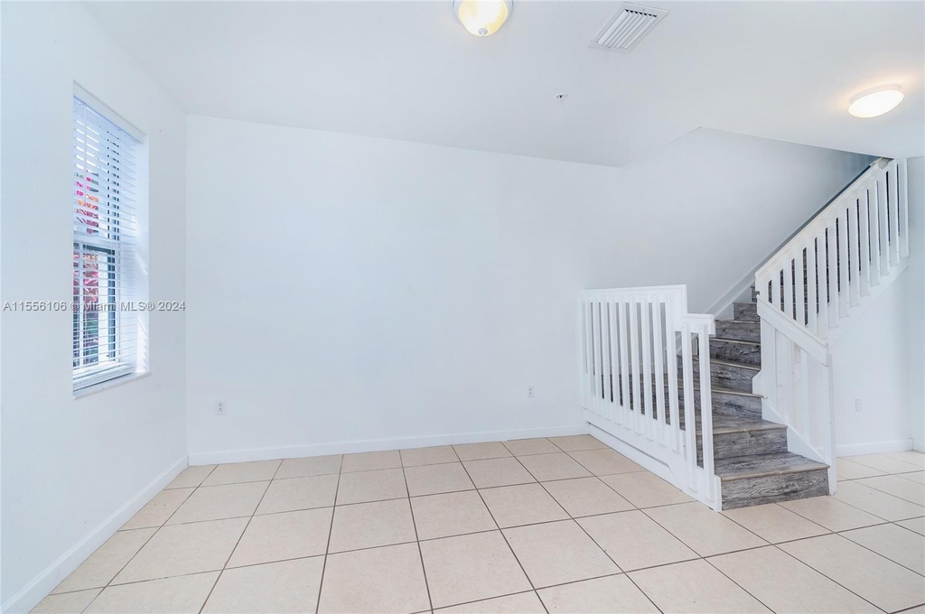 112 Se 28th Ter - Photo 32