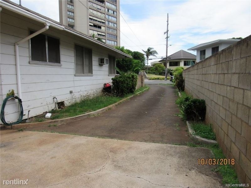 574 Kamoku St - Photo 1