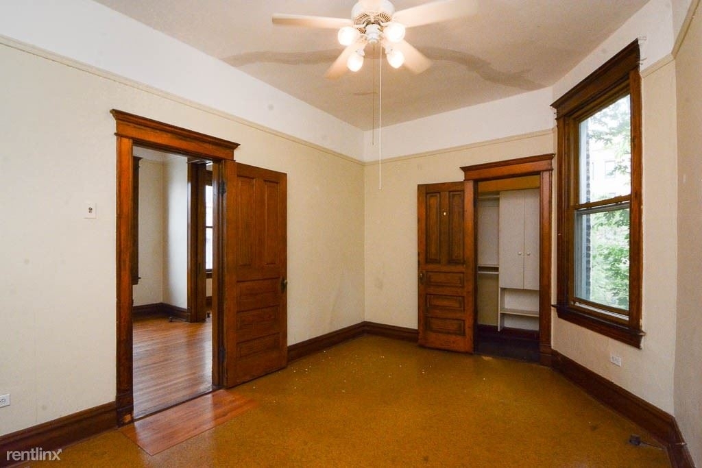 3832 N. Fremont, Unit 5 - Photo 12