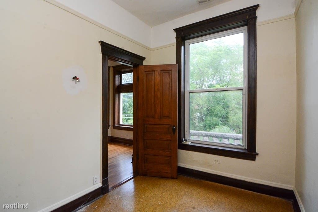 3832 N. Fremont, Unit 5 - Photo 17