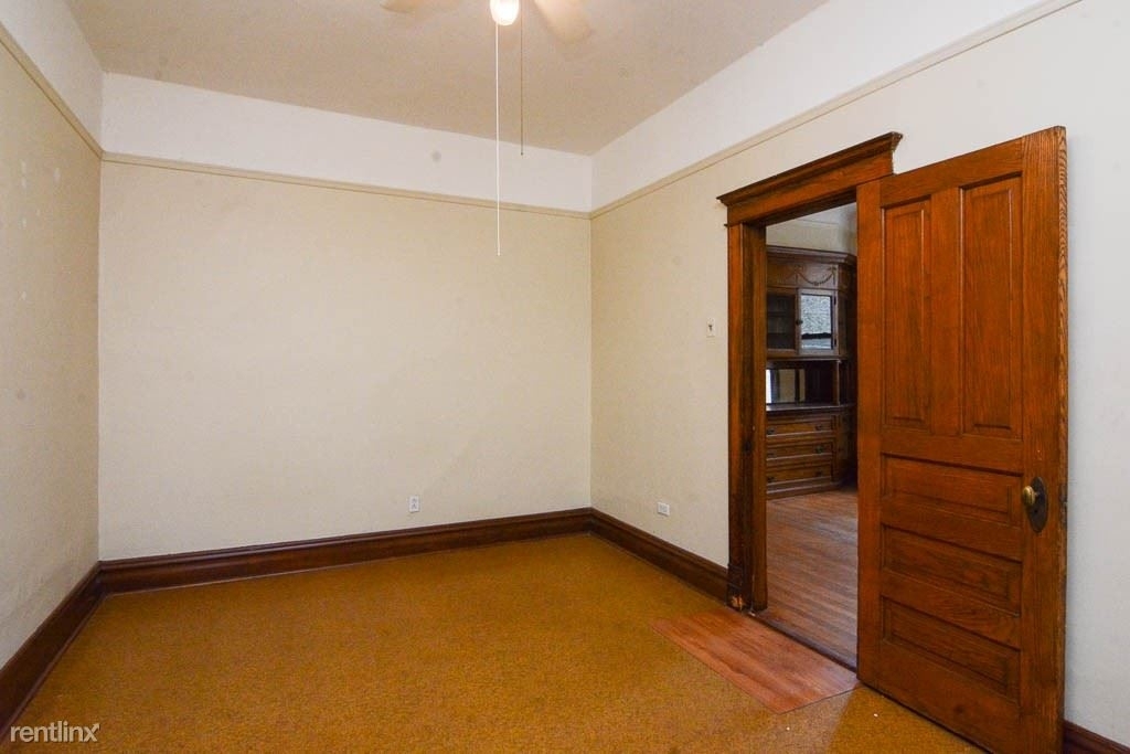 3832 N. Fremont, Unit 8 - Photo 13