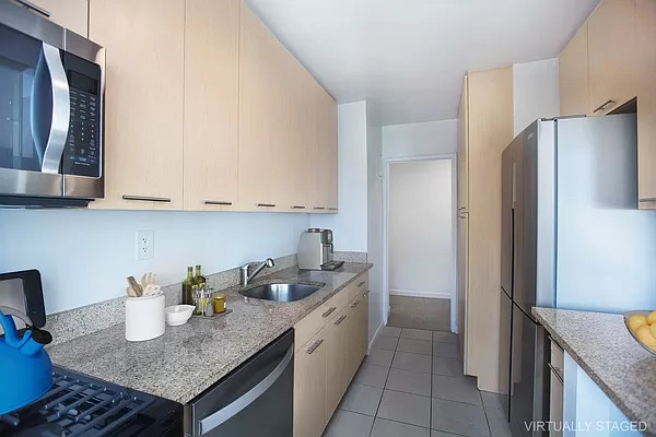 60 West 142nd Street - Photo 3