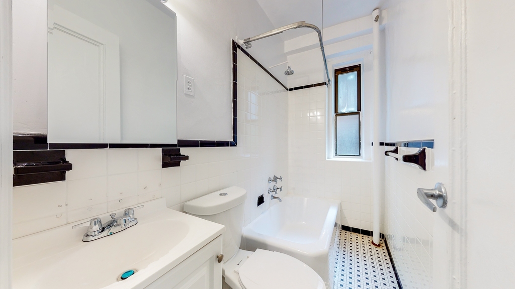 178 East 70th Street - Photo 5