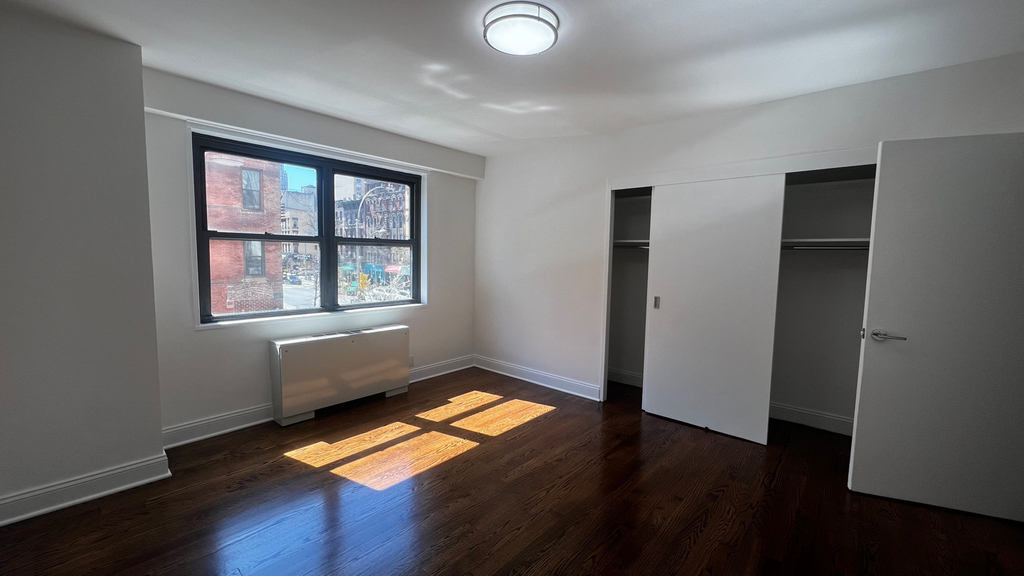 401 East 88th Street - Photo 2