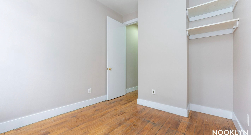 1346 Hancock Street - Photo 6