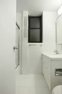 119 East 89th Street - Photo 5