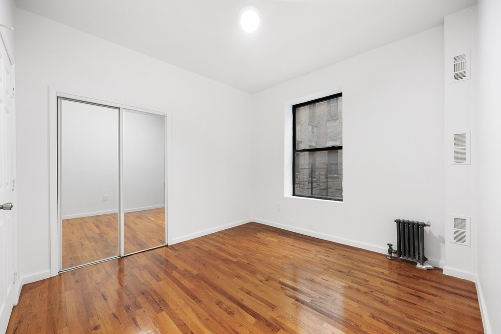 660 W 180th St New York - Photo 3