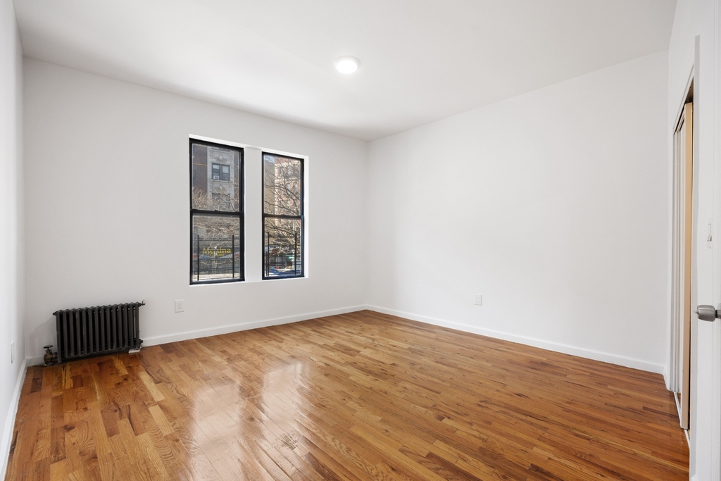 660 W 180th St New York - Photo 7