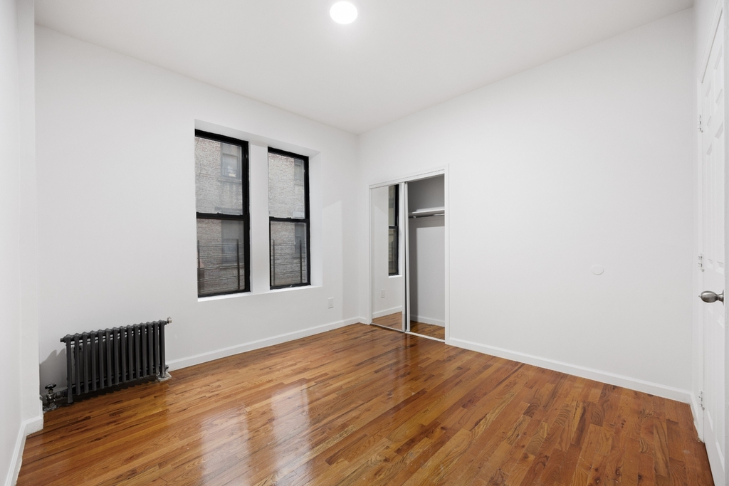 660 W 180th St New York - Photo 0