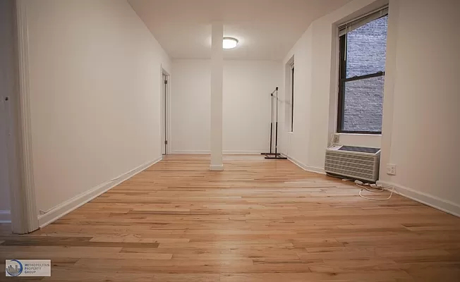 326 East 58th Street - Photo 2