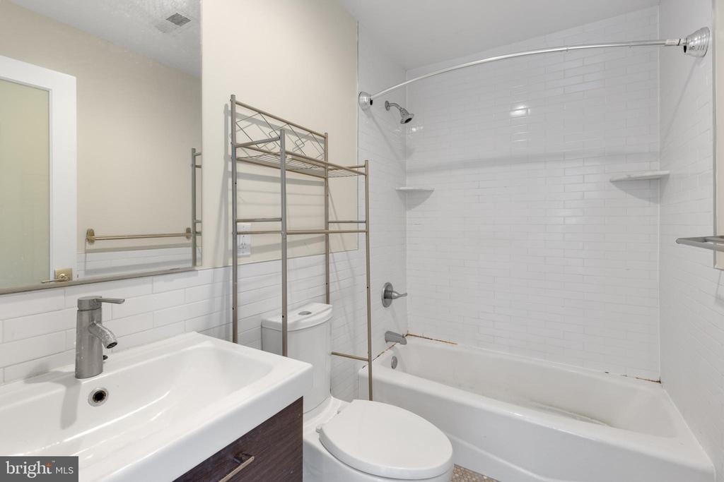 1317 Frankford Ave - Photo 15