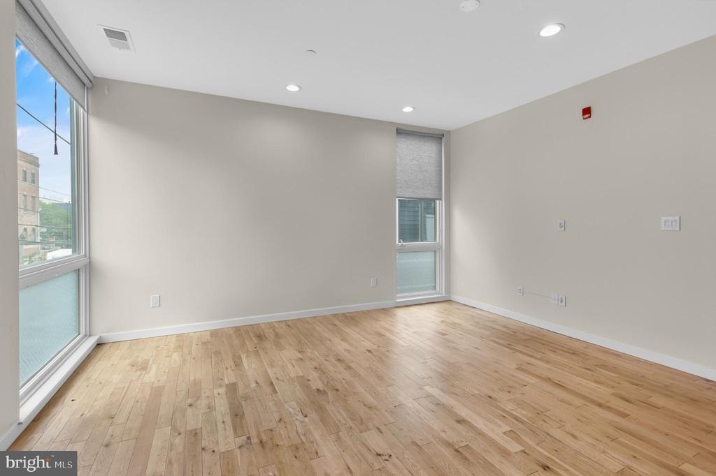 1317 Frankford Ave - Photo 7