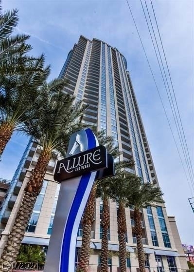 200 W Sahara Avenue - Photo 0