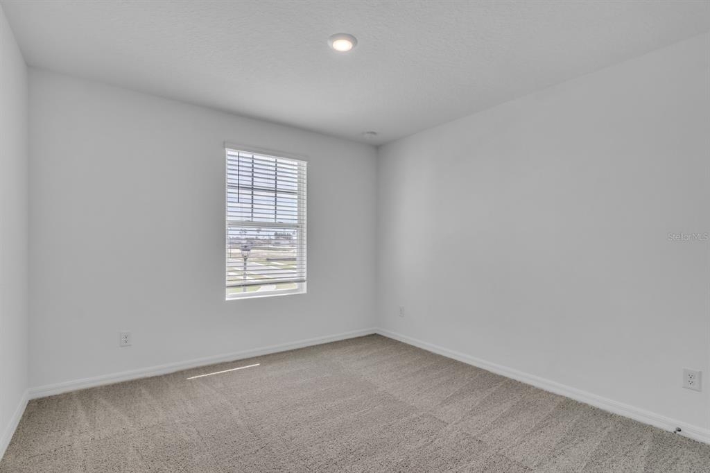 1340 Sterling Pointe Drive - Photo 33