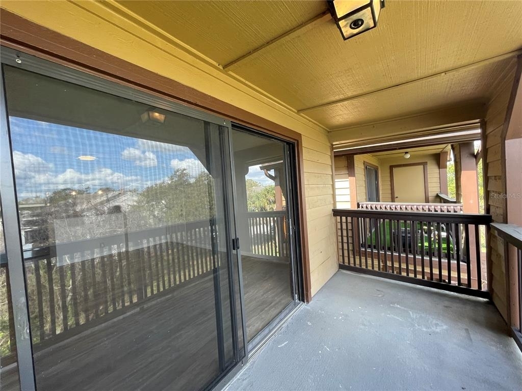 400 Lake Placid Court - Photo 18