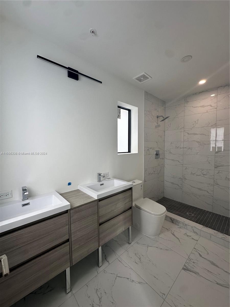 4222 Ne 7th Ter - Photo 14