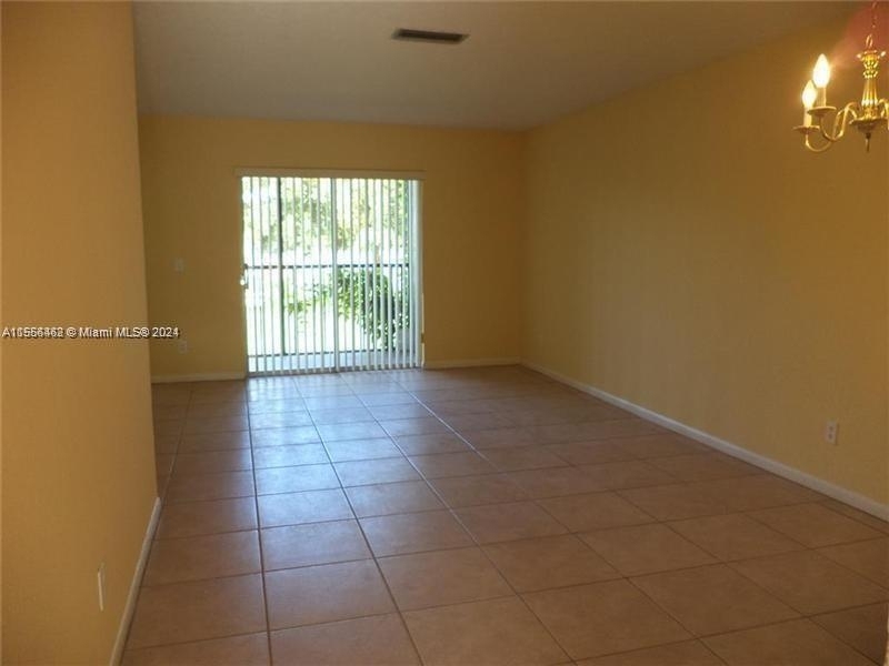 855 Nw 103rd Ter - Photo 2