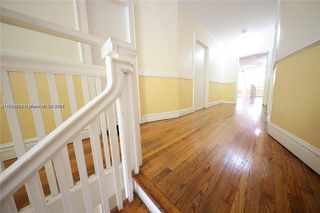 114 Antilla Ave - Photo 9