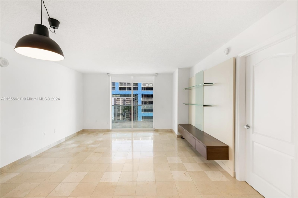 2101 Brickell Ave - Photo 4