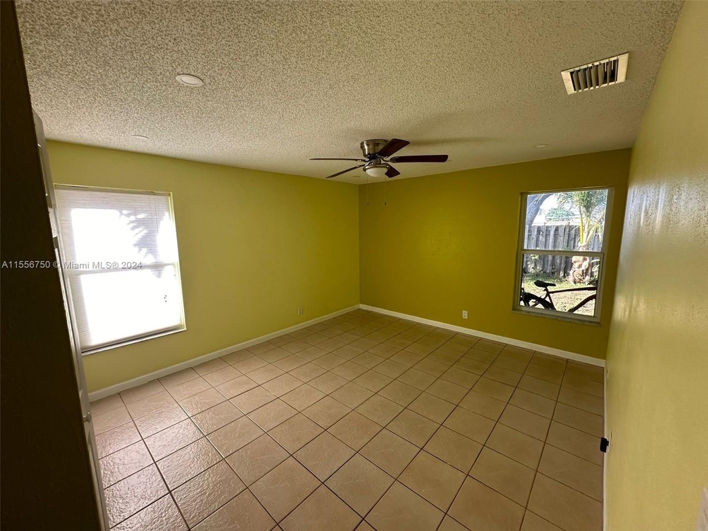 7189 Sw 20th Pl - Photo 14