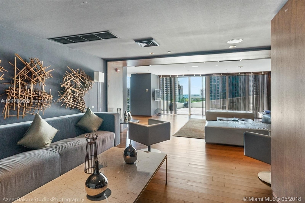 325 Biscayne Blvd - Photo 32