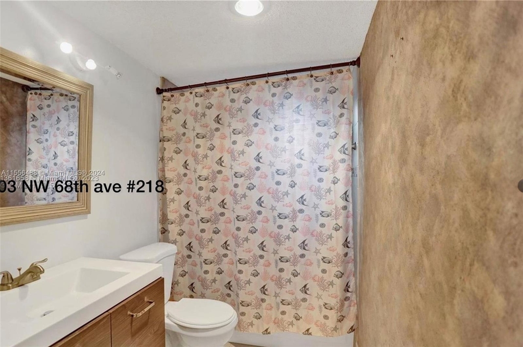 403 Nw 68th Ave - Photo 6