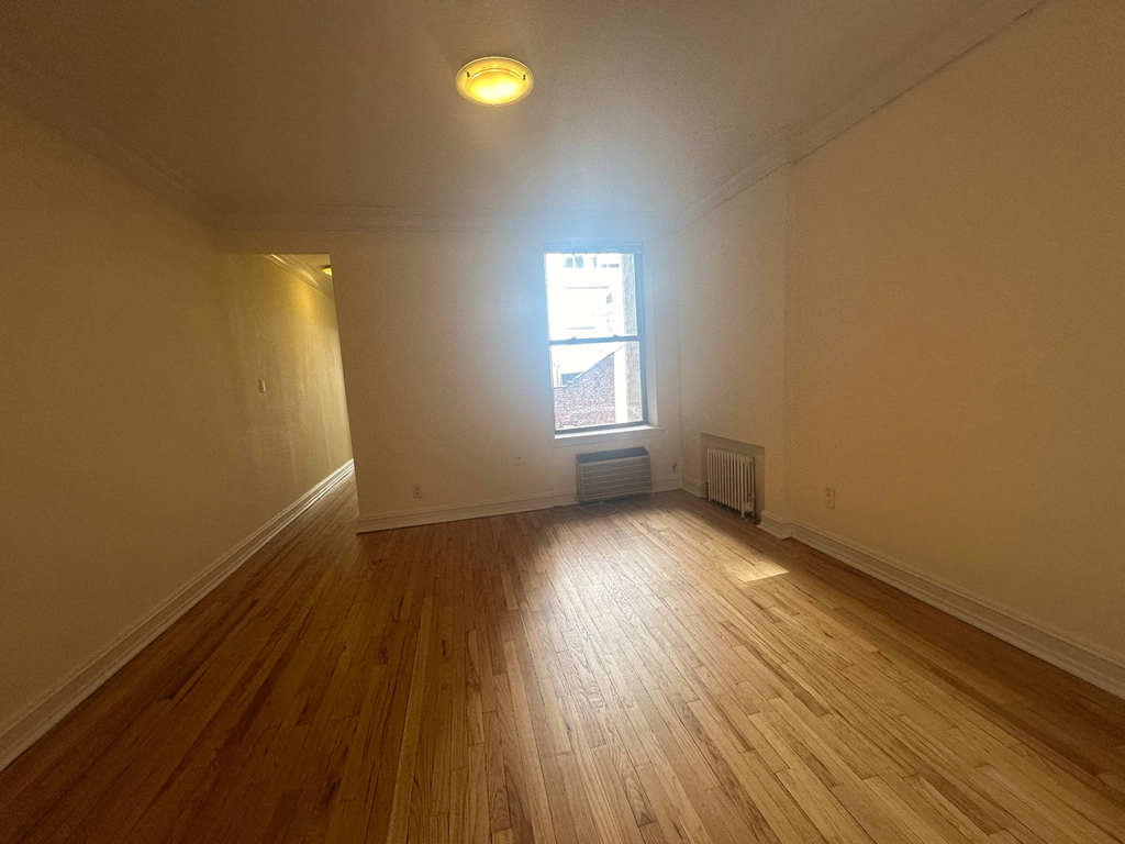 119 East 89th Street - Photo 6