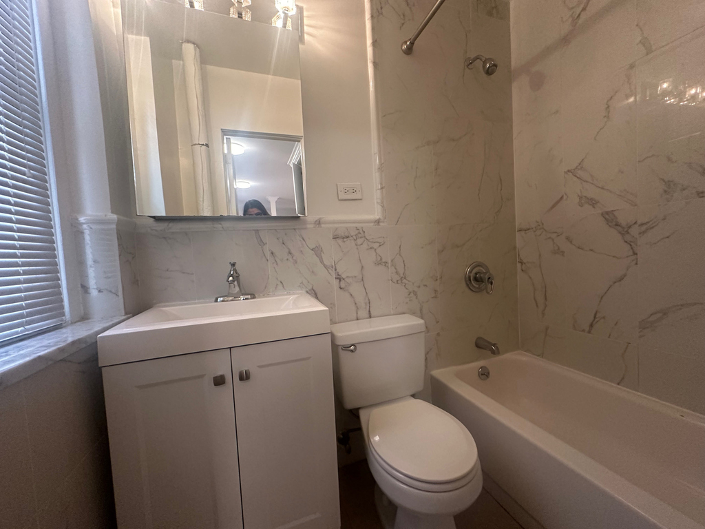 326 East 58th Street - Photo 13