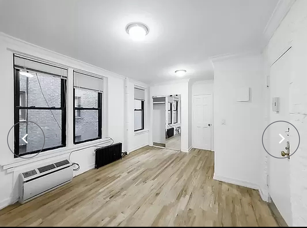 326 East 58th Street - Photo 2