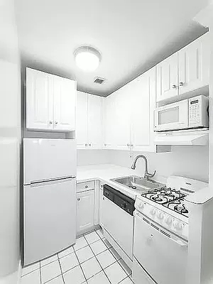 328 East 58th Street  - Photo 2