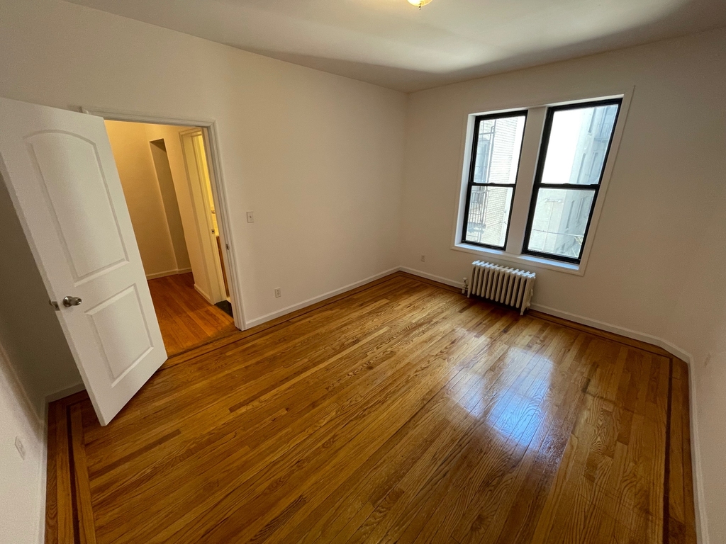 43-30 46th Street - Photo 17