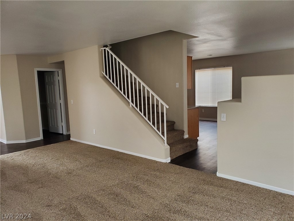 9600 Boylagh Avenue - Photo 2