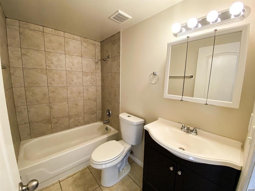 5576 Pershing Avenue - Photo 8