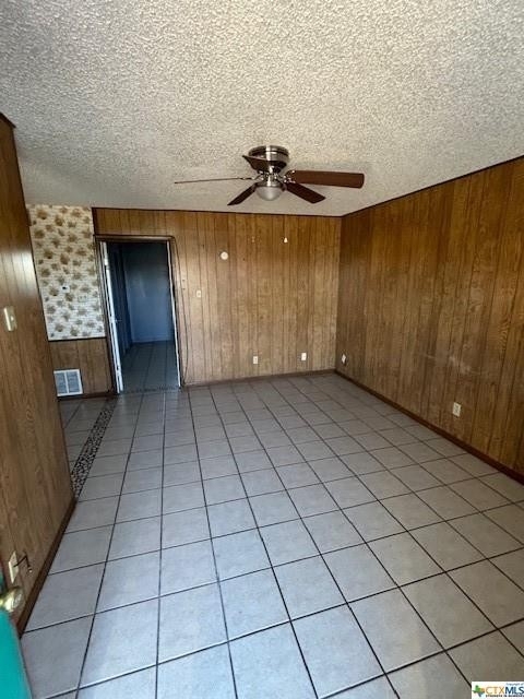 1015 Parmer Avenue - Photo 2