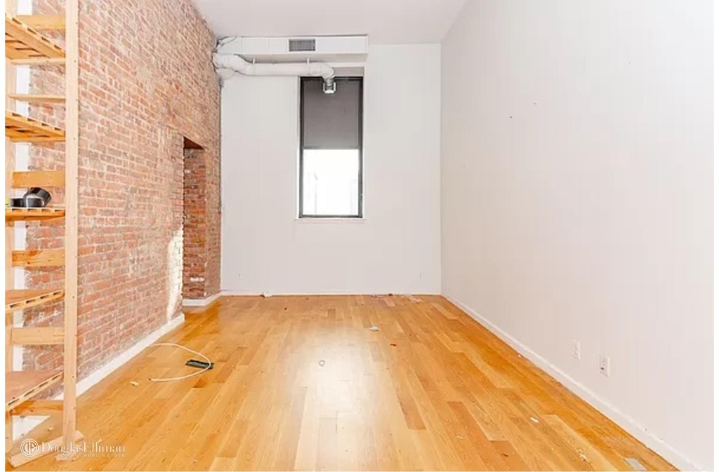 618  Bushwick Ave - Photo 3