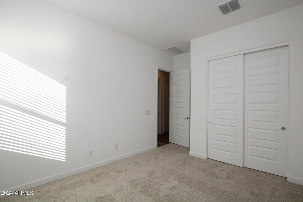 9334 W Roma Avenue - Photo 7