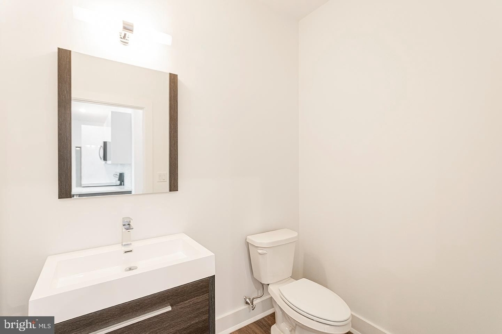 2623 Christian Street - Photo 5